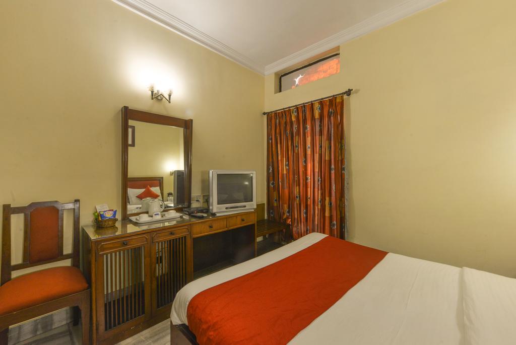 Fabexpress Camac Plaza Kolkata Room photo